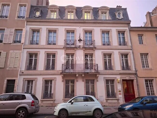 Plus de détails pour Bureau à vendre