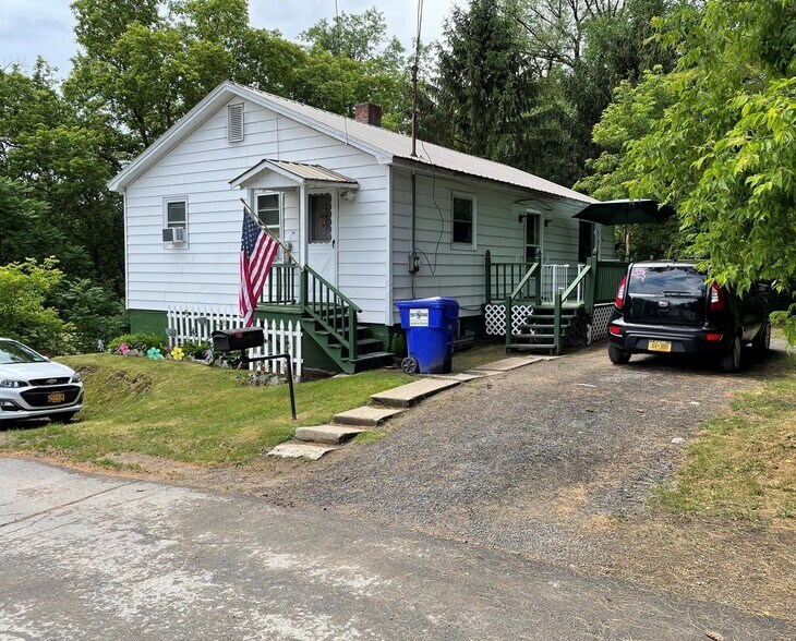 Cane Street, Champlain, NY à vendre - Photo principale – Image 1 sur 5