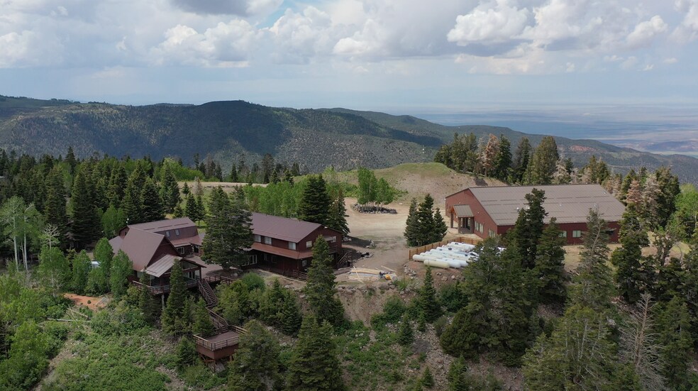 1989 Dry Lakes Rd, Brian Head, UT à vendre - Photo de l’immeuble – Image 3 sur 109