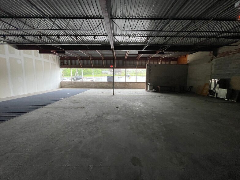 591 Middle Tpke, Storrs Mansfield, CT à louer - Photo intérieure – Image 2 sur 27