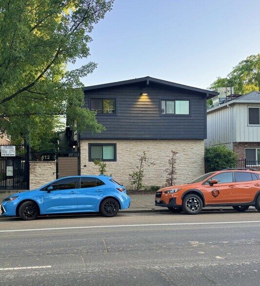 2412 Q St, Sacramento, CA à vendre - Photo de l’immeuble – Image 1 sur 18