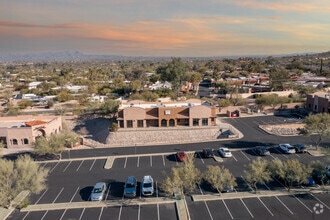8375 N Oracle Rd, Oro Valley, AZ - Vue aérienne vue de carte - Image1