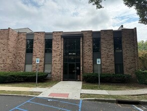 55 Old Turnpike Rd, Nanuet, NY à louer Photo intérieure– Image 1 sur 13