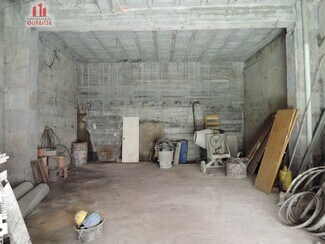 Plus de détails pour Local commercial à vendre