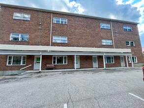 14615 Manchester Rd, Manchester, MO à louer Photo intérieure– Image 1 sur 5