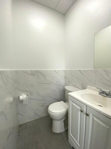 2000-2014 Church Ave, Brooklyn, NY à louer - Photo de l’immeuble – Image 3 sur 5