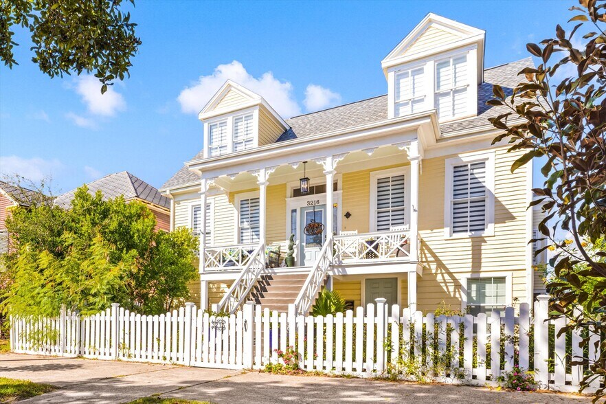3216 Ursuline St, Galveston, TX à vendre - Photo de l’immeuble – Image 2 sur 38