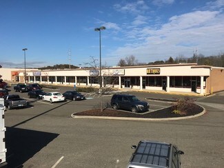 Plus de détails pour 15-75 N Frontage Rd, East Haven, CT - Local commercial à louer