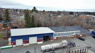 Plus de détails pour 43 State St, Presque Isle, ME - Local commercial à vendre