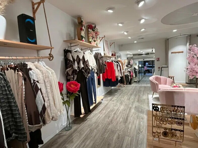 Local commercial dans Vannes à louer - Photo de l’immeuble – Image 1 sur 3