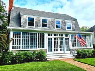 Plus de détails pour 53245 Main Rd, Southold, NY - Bureau/Local commercial à louer