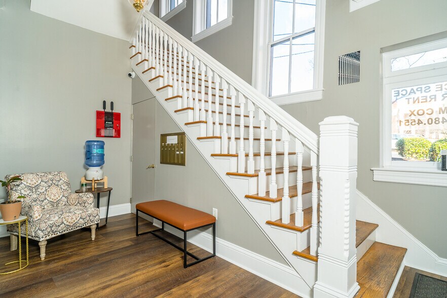 2 N Central Ave, Staunton, VA à louer - Photo de l’immeuble – Image 2 sur 19