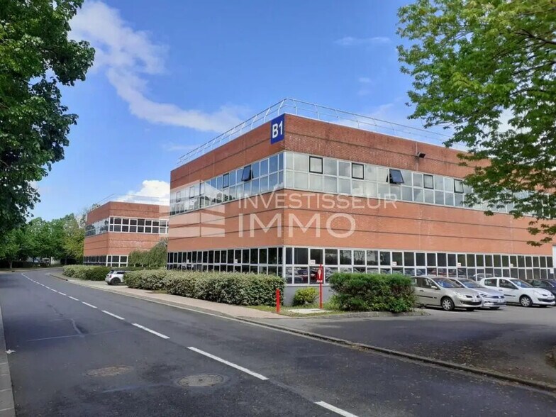 Bureau dans Saint-Thibault-des-Vignes à louer - Photo de l’immeuble – Image 2 sur 7