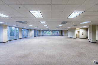 2550 W Tyvola Rd, Charlotte, NC à louer Photo intérieure– Image 1 sur 8