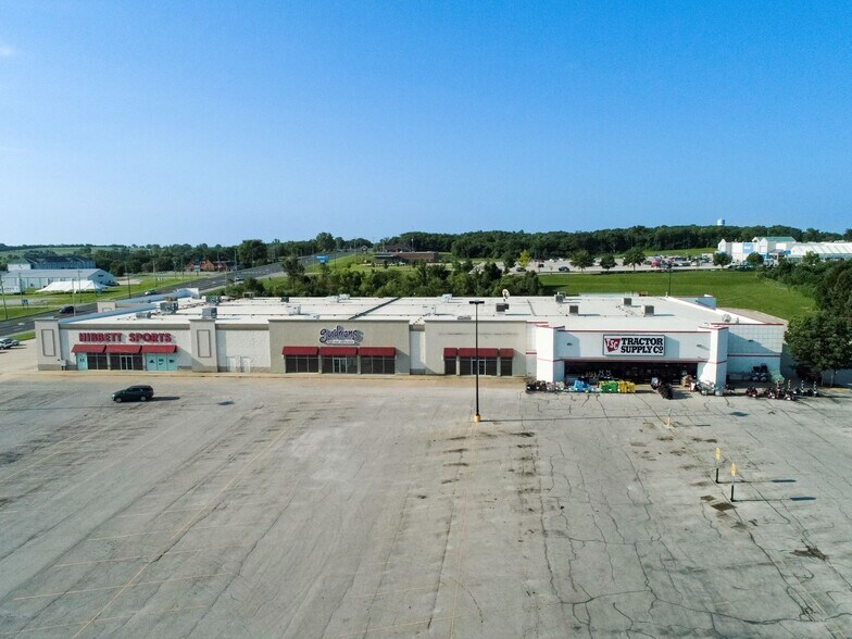 2400 S Main St, Fort Scott, KS à louer - Photo de l’immeuble – Image 3 sur 10