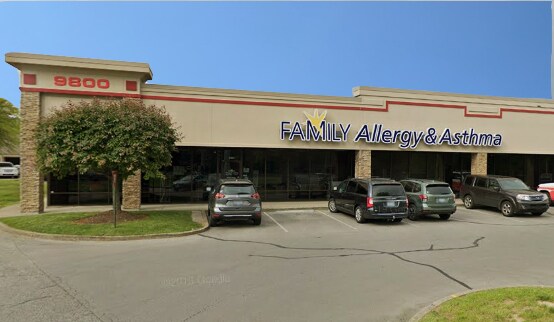 9800-9810 Shelbyville Rd, Louisville, KY à louer Photo de l’immeuble– Image 1 sur 5