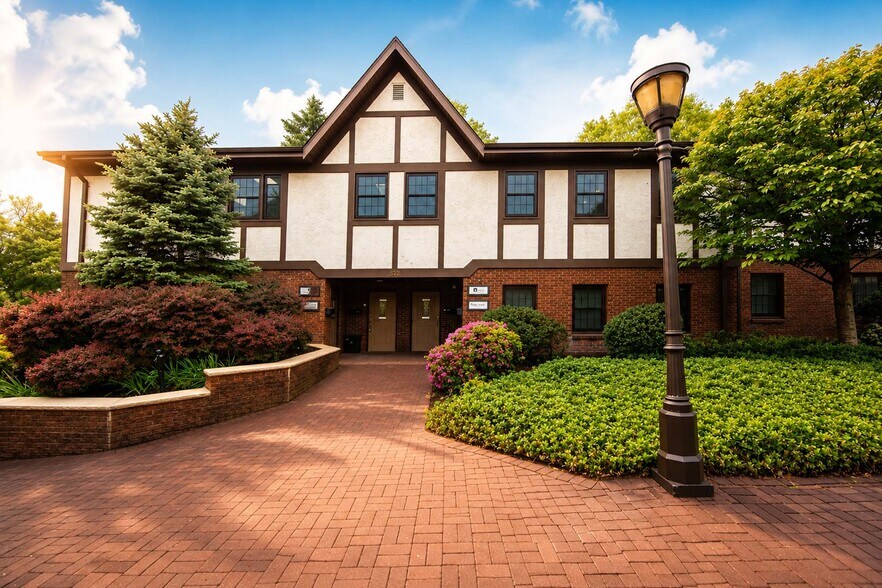 874 Pompton Ave, Cedar Grove, NJ à vendre - Photo de l’immeuble – Image 2 sur 26