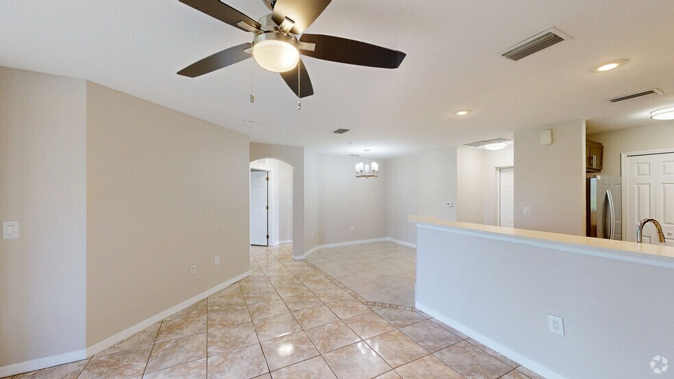 200 Dahlia Ln, Fort Myers, FL à vendre - Numérisation 3D Matterport – Image 2 sur 32