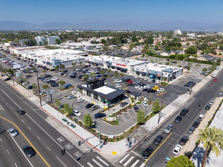 7060-7076 Sepulveda Blvd, Van Nuys, CA à louer - Photo de l’immeuble – Image 3 sur 117