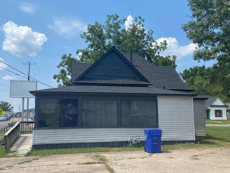 605 E Central Ave, Miami, OK à vendre - Photo de l’immeuble – Image 2 sur 10