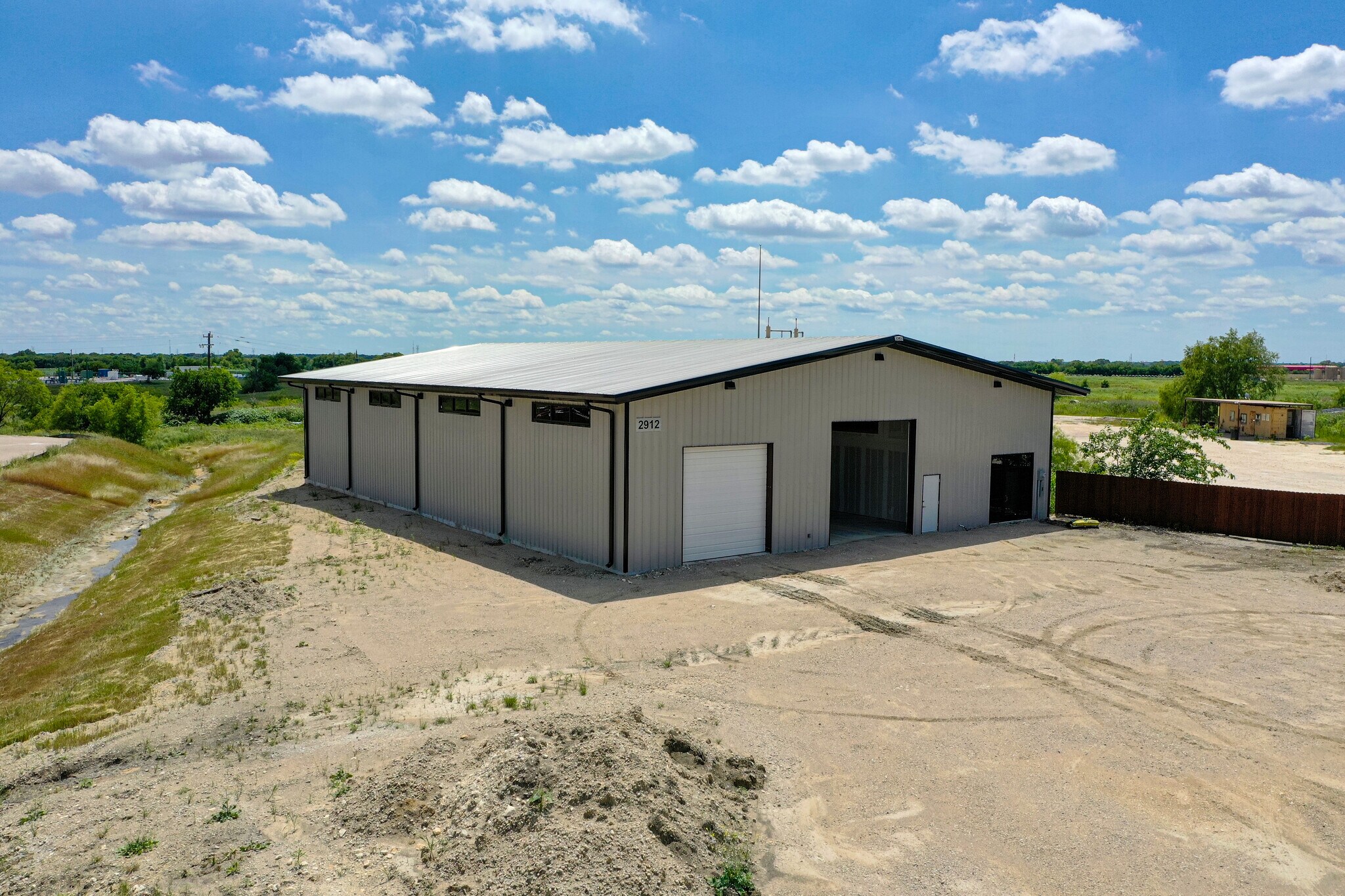 2912 Chambers St, Venus, TX à louer Photo de l’immeuble– Image 1 sur 9