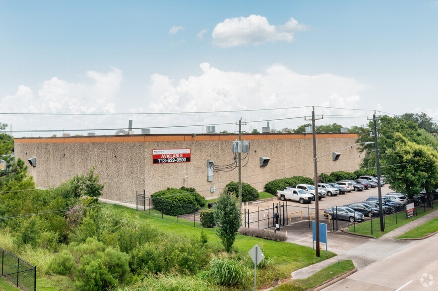 7207 North Loop E, Houston, TX à vendre - Photo de l’immeuble – Image 2 sur 12