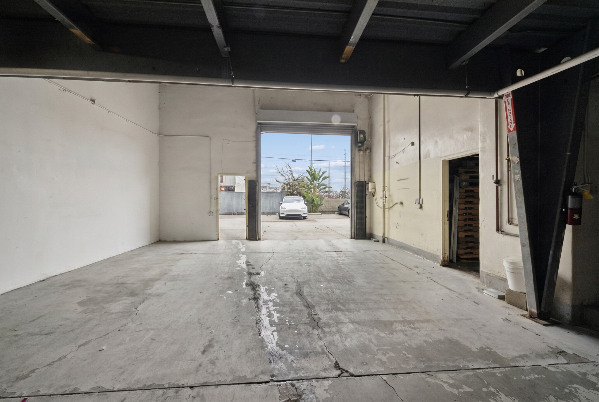 1381 E 6th St, Los Angeles, CA à louer Photo intérieure– Image 1 sur 10