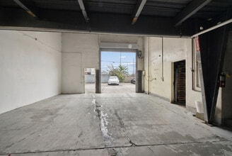 1381 E 6th St, Los Angeles, CA à louer Photo intérieure– Image 1 sur 10