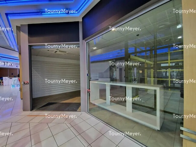 Plus de détails pour Local commercial à louer