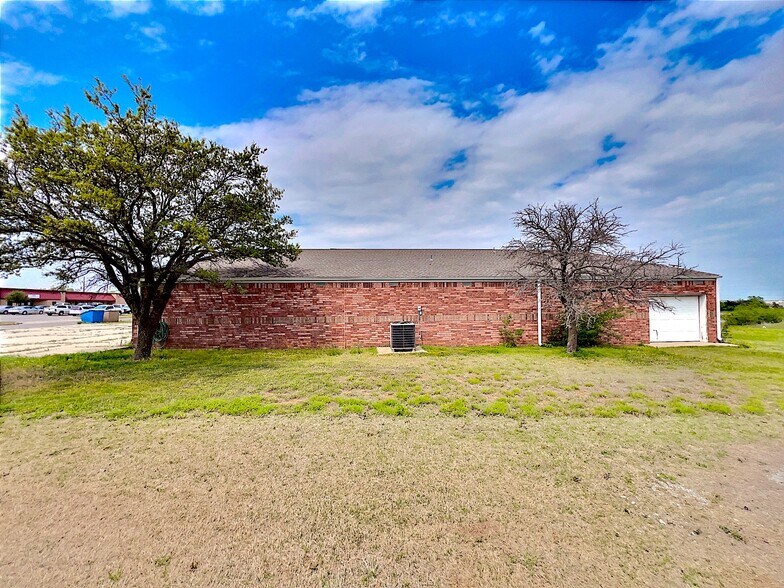 1400 Lera, Weatherford, OK à vendre - Photo de l’immeuble – Image 3 sur 45