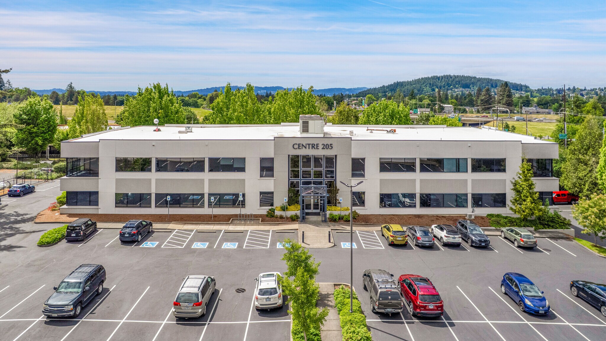 2600 SE 98th Ave, Portland, OR à vendre Photo principale– Image 1 sur 16