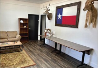 3300 Joyce Dr, Fort Worth, TX à louer Hall d’entrée– Image 2 sur 5