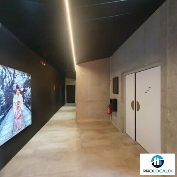 Bureau dans Grenoble à louer - Photo de l’immeuble – Image 2 sur 11