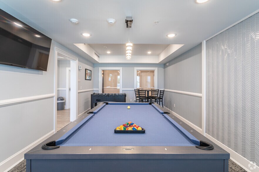 1 E Pearl St, Burlington, NJ à louer - Photo intérieure – Image 3 sur 17