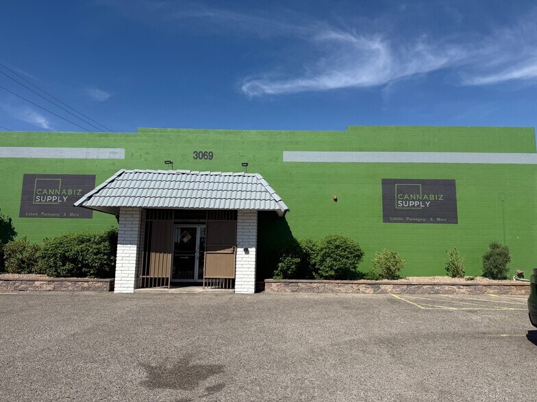 3069 Sheridan St, Las Vegas, NV à louer - Photo de l’immeuble – Image 1 sur 7
