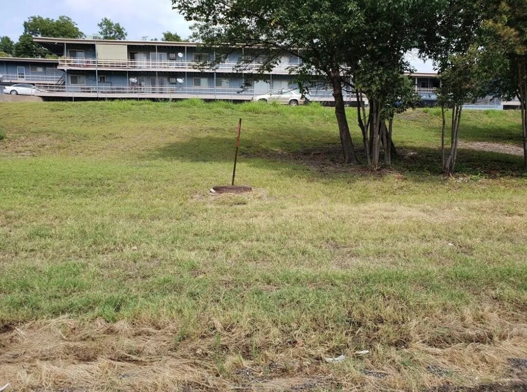 2900 Jacksboro Hwy, Fort Worth, TX à vendre Photo principale– Image 1 sur 5