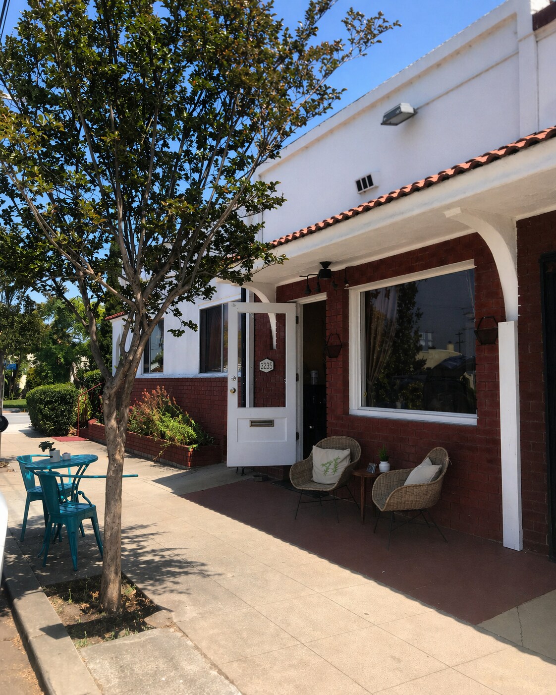 3233 Myrtle Ave, San Diego, CA à louer Photo principale– Image 1 sur 10