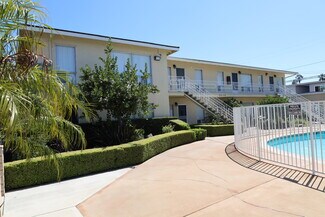 Plus de détails pour 931-935 S Trident St, Anaheim, CA - Logement à vendre