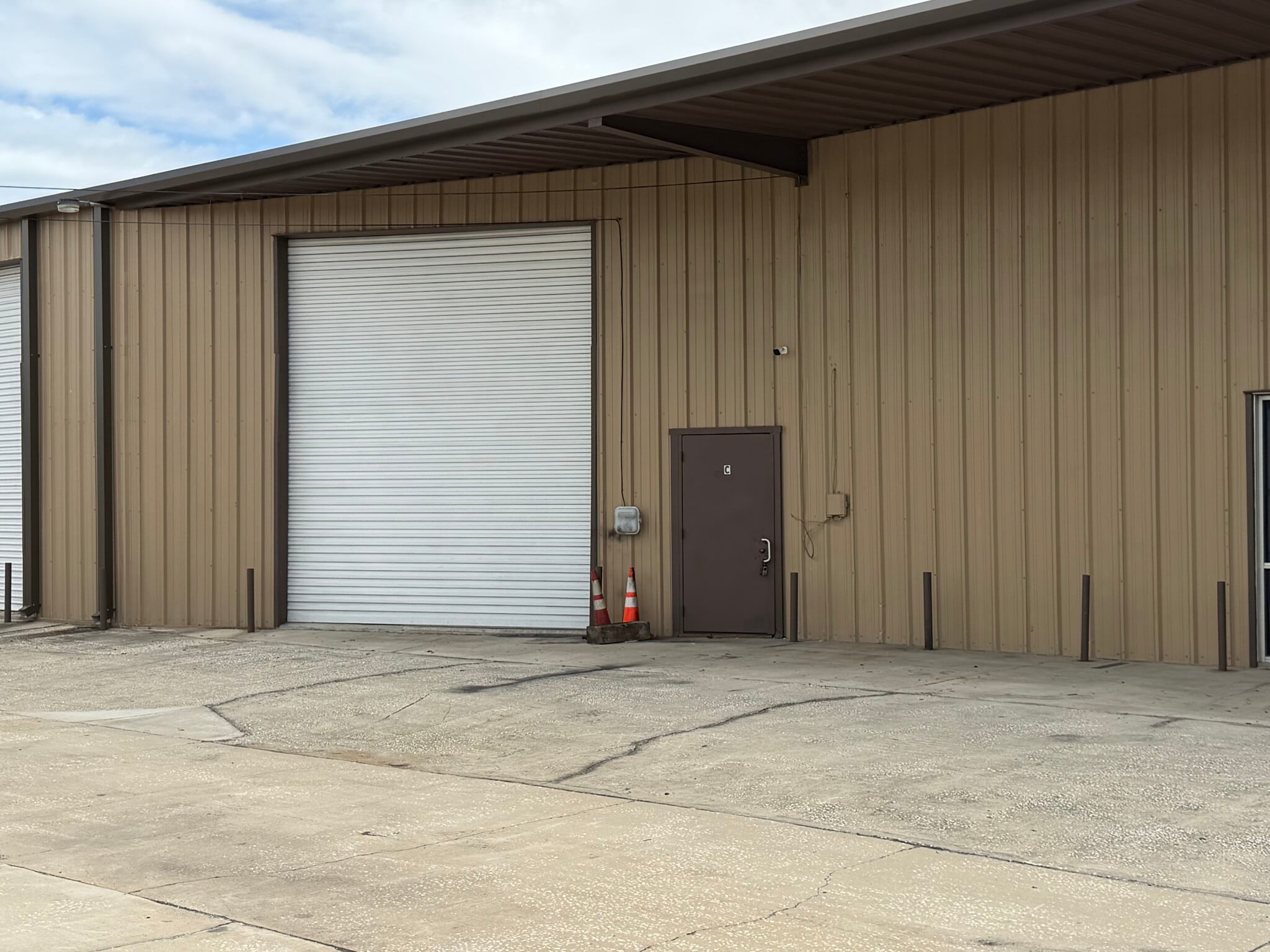 4169 Hillsborough Ave, Tampa, FL à louer Photo intérieure– Image 1 sur 6