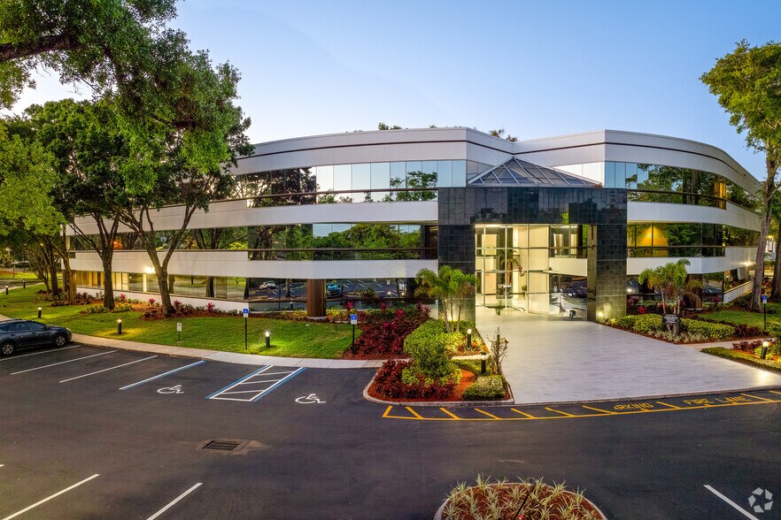 1211 State Road 436, Orlando, FL à louer - Photo de l’immeuble – Image 2 sur 10