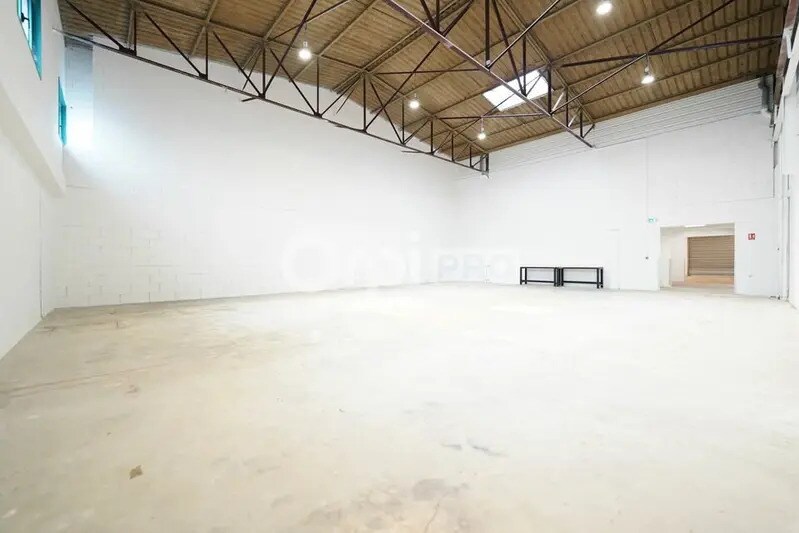 1 Rue Jules Serval, Vénissieux à louer - Photo intérieure – Image 3 sur 8