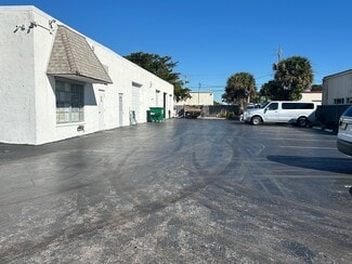 Plus de détails pour 102 NW Spanish River Blvd, Boca Raton, FL - Local d'activités à louer