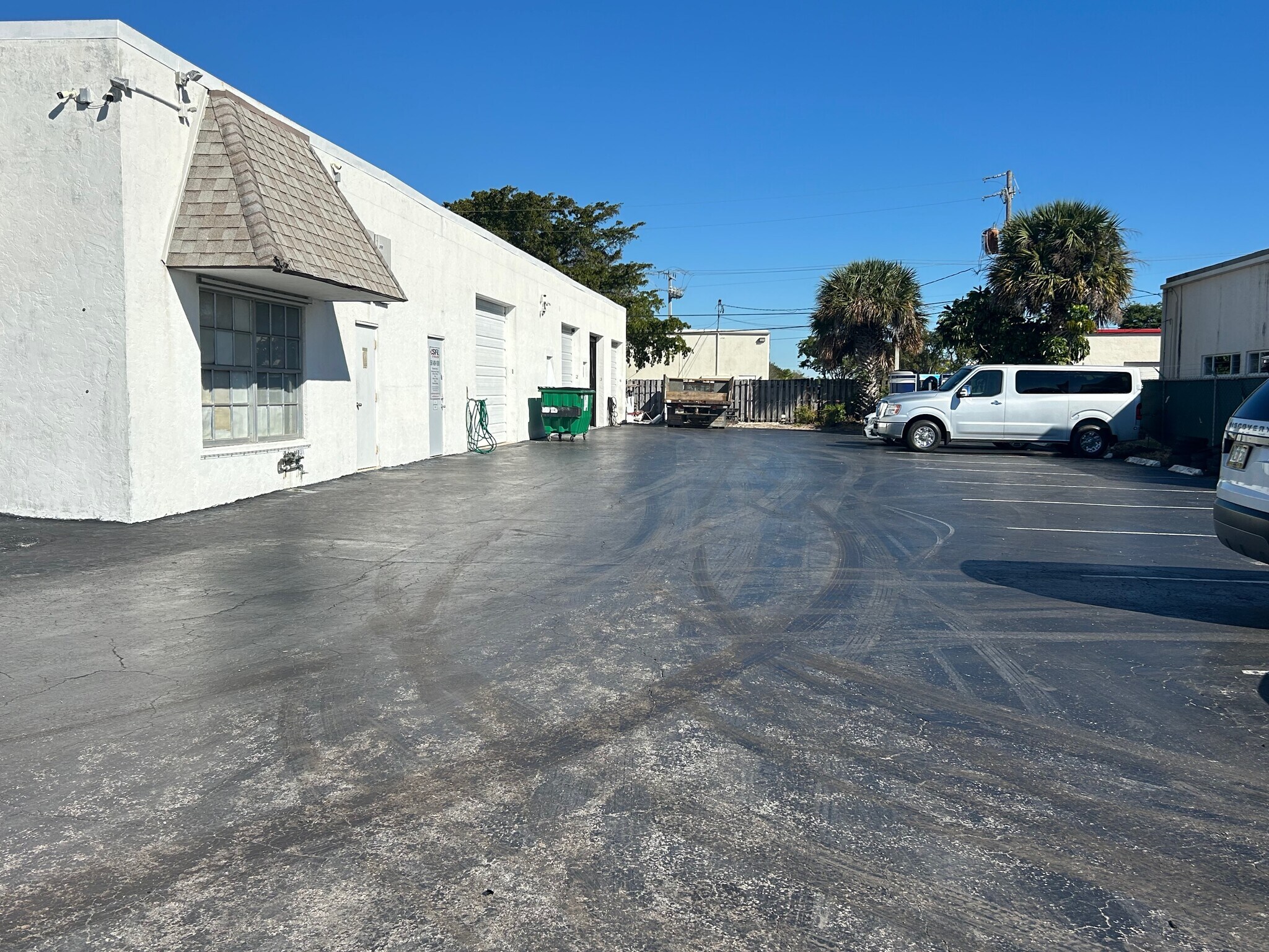 102 NW Spanish River Blvd, Boca Raton, FL à louer Photo principale– Image 1 sur 5