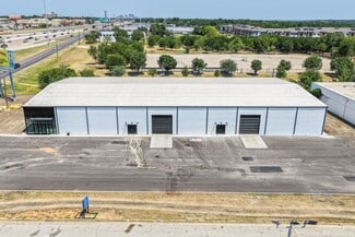Plus de détails pour 813 Southway Cir, Fort Worth, TX - Industriel/Logistique à louer