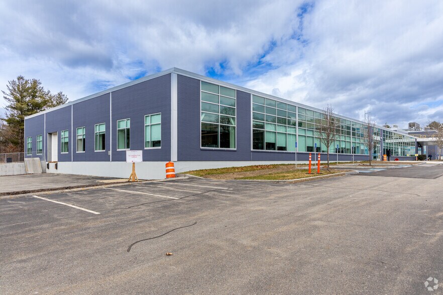 10 Maguire Rd, Lexington, MA à louer - Photo de l’immeuble – Image 3 sur 5