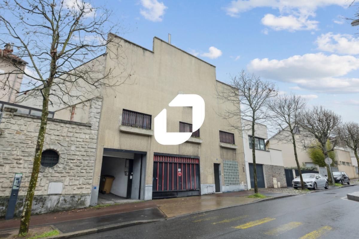 Local d’activités dans Gentilly à louer Photo de l’immeuble– Image 1 sur 10
