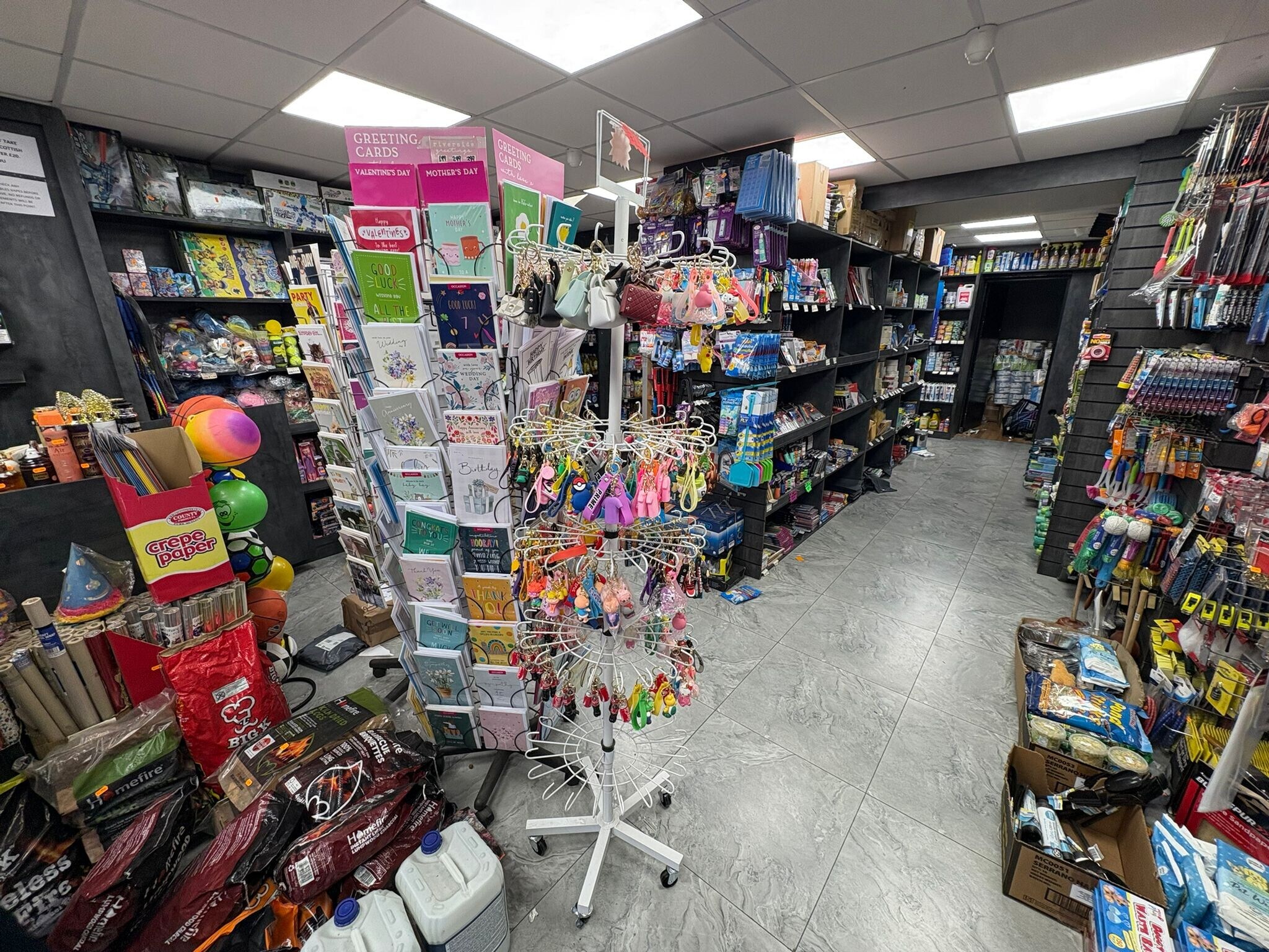 1 Oxford Rd, Uxbridge à louer Photo principale– Image 1 sur 5