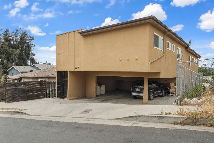 3925 Barrett Rd, Los Angeles, CA à vendre - Photo de l’immeuble – Image 3 sur 17