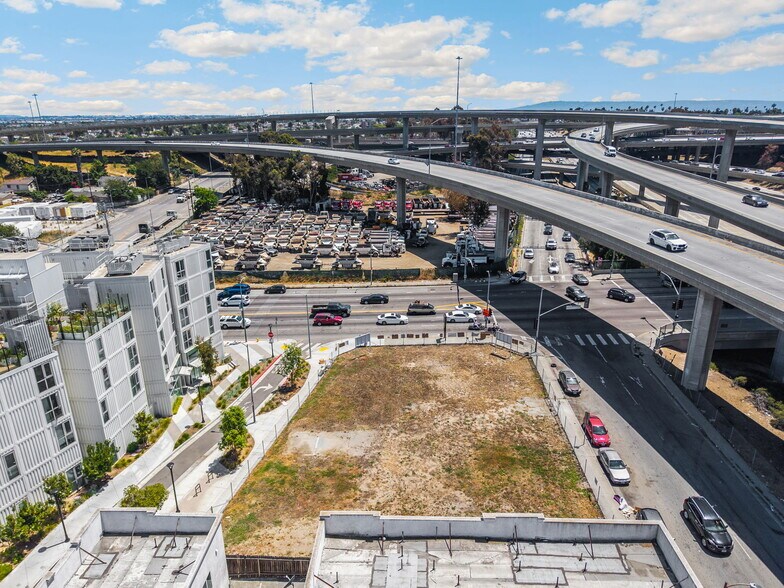 311 W Imperial Highway, Los Angeles, CA à louer - Aérien – Image 3 sur 9