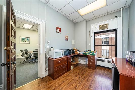 1 Newark St, Hoboken, NJ à louer Photo intérieure– Image 1 sur 3